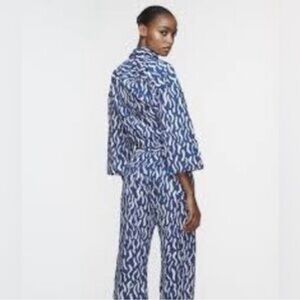 Zara Navy and White Patterned pant set